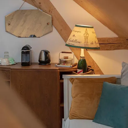 Les Olivanies Bed and Breakfast
